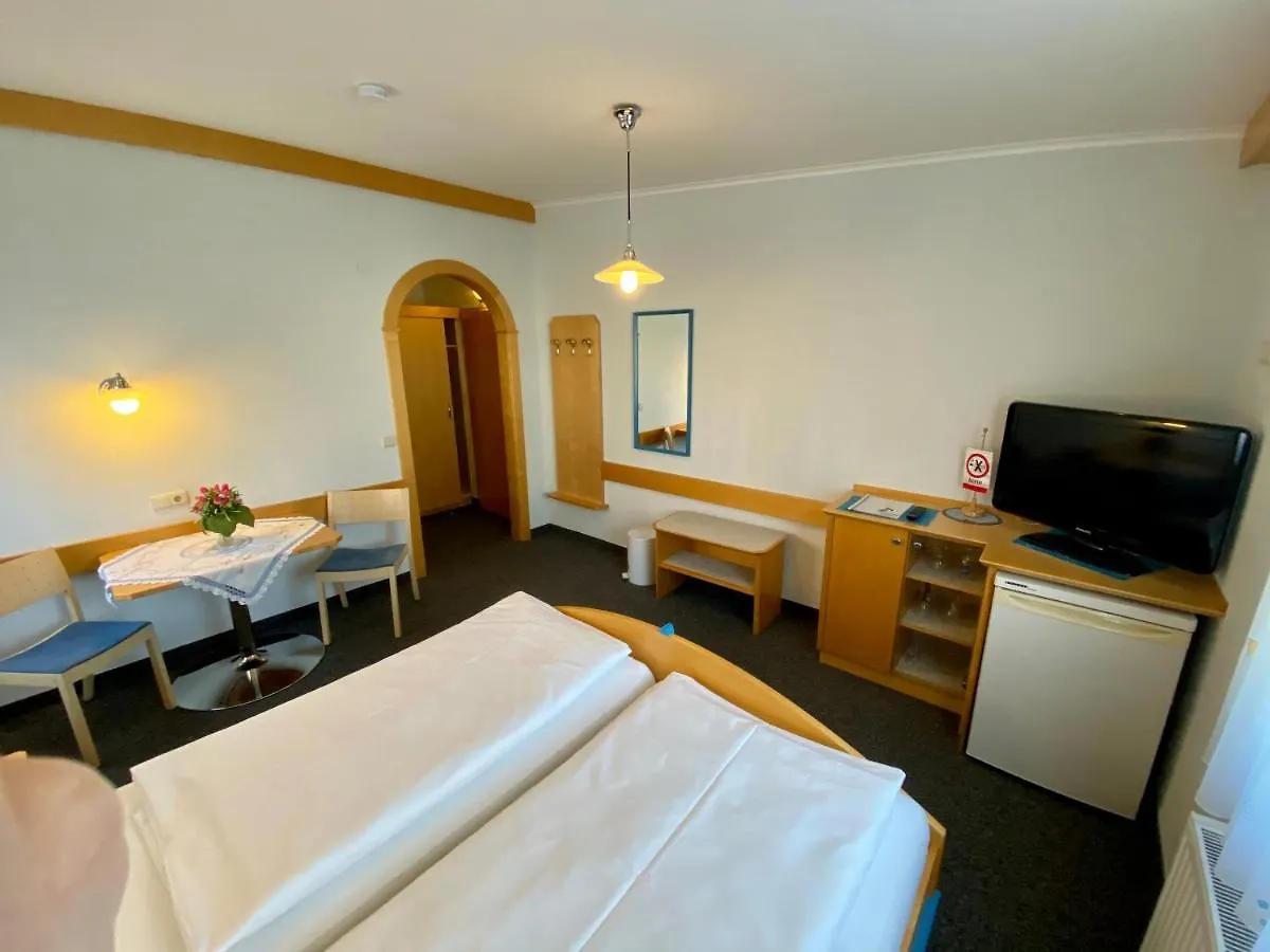 Bed & Breakfast Pension Traude Graz