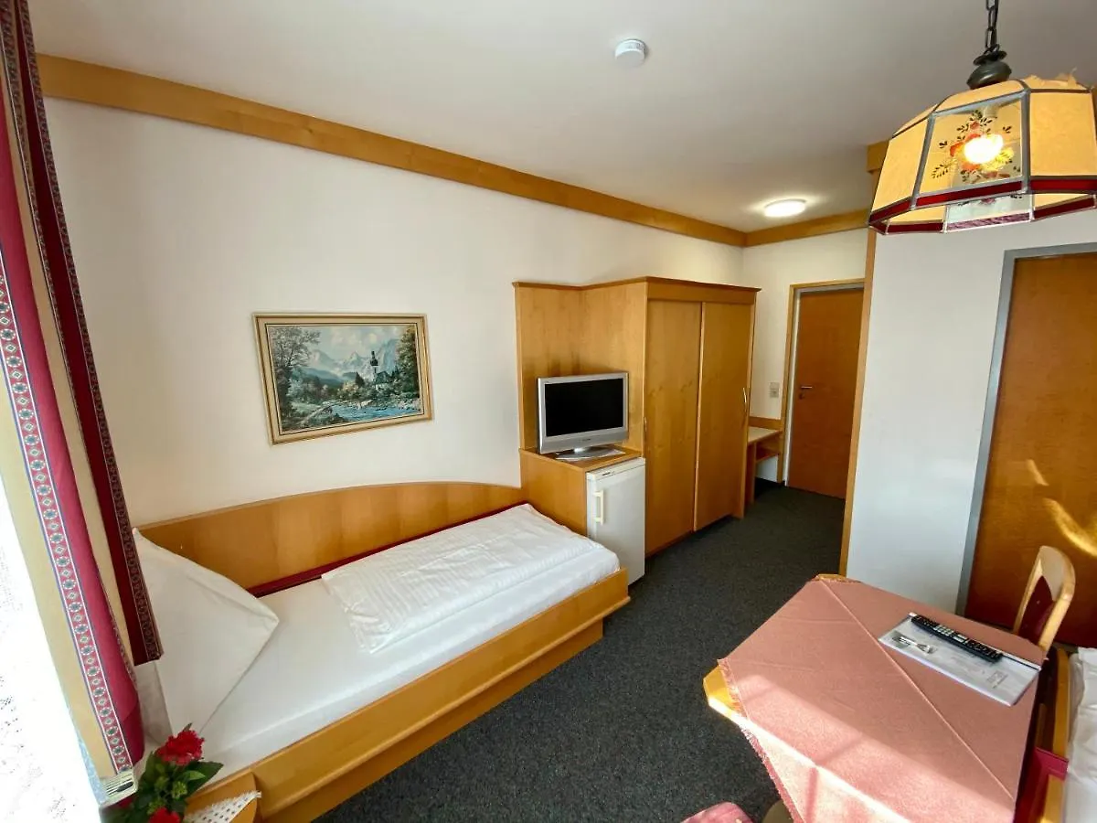 Pension Traude Graz Bed & Breakfast